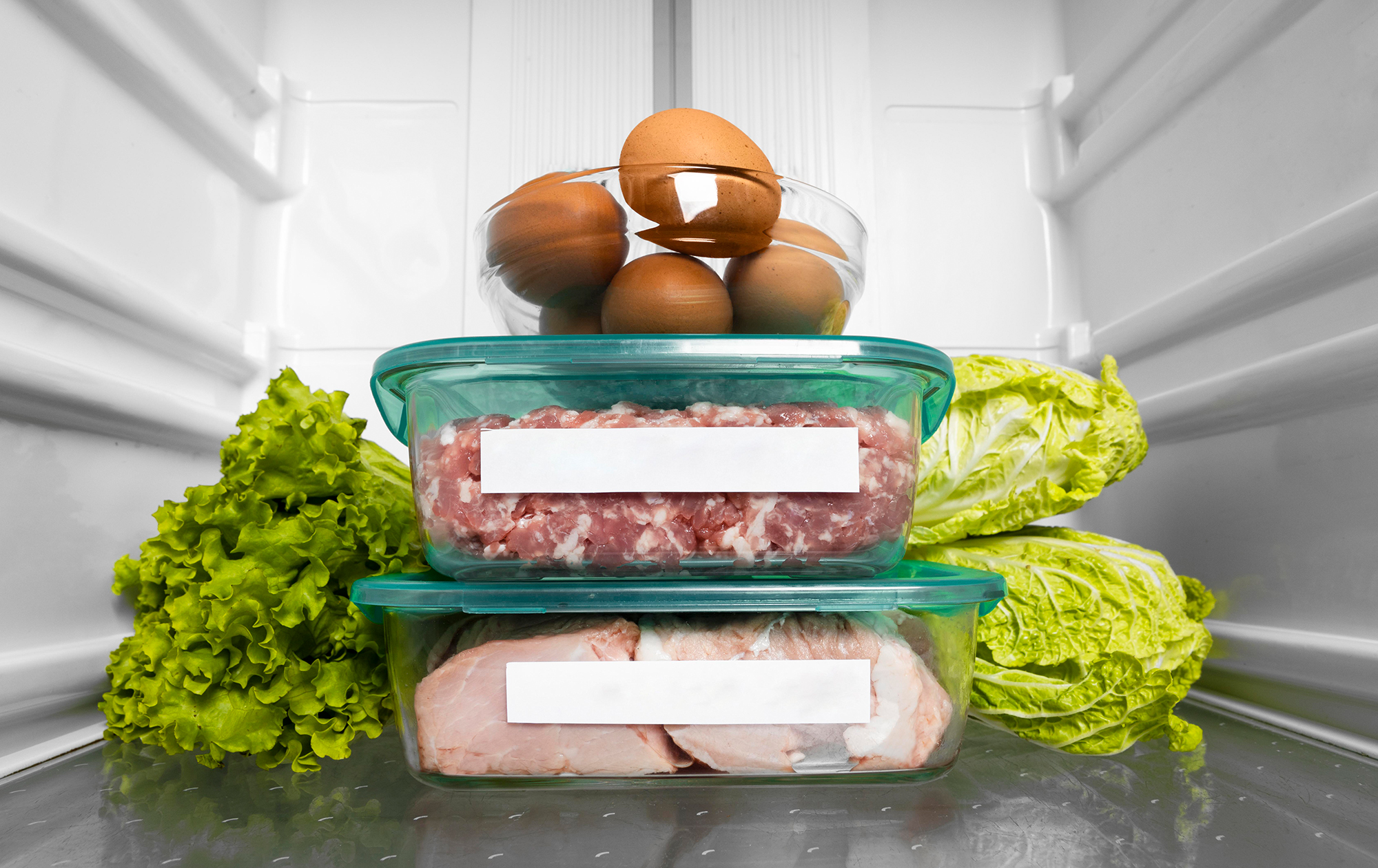 Чтобы свежесть пищи была под контролем: 6 лайфхаков для организации холодильника